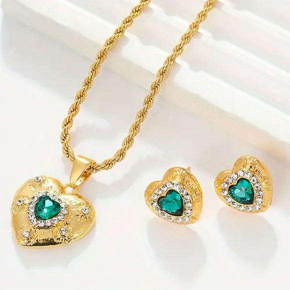 Golden Heart, Faux Emerald Pendant, Cubic Zirconia Necklace & Earrings Set - Picture 1 of 7